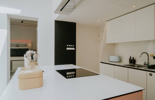 Saint-Laurent Apartamento | Luxury loft with private parking