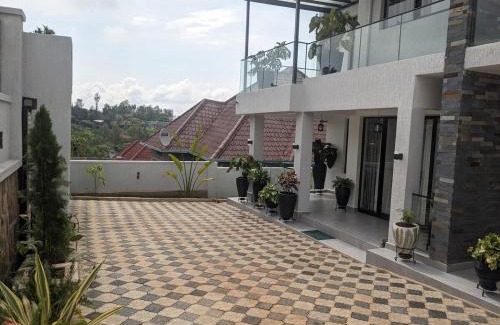 Rwanda Apartamento | Luxury Mansion for Rent