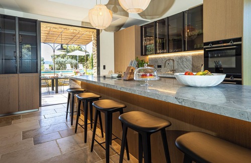 Gordes Casa | Luxury Mas in Gordes with pool & view Charming comfort and privacy