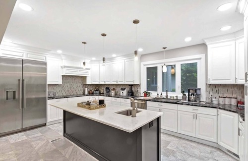 Hunting Valley Casa | Luxury meets nature in this breathtaking 5-bedroom country chateau