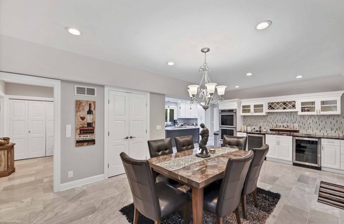 Hunting Valley Casa | Luxury meets nature in this breathtaking 5-bedroom country chateau