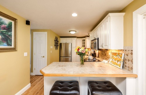 Plantsville Casa | Luxury Meets Tranquility! Stunning Home Away From Home - Short or Long Term Rent