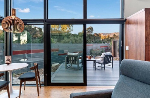 Claremont Casa | Luxury mid-century retreat