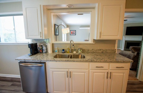 Hattiesburg Casa | Luxury Midtown Home - Only a few blocks from FGH