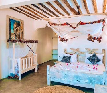 Mnemba Villa | Luxury Mnemba Villa with Private Pool 100m to Beach