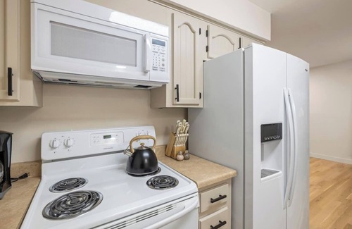 Brookline Station Apartamento | This house is a 2 bedroom(s), 1 bathrooms, located in Springfield, MO.