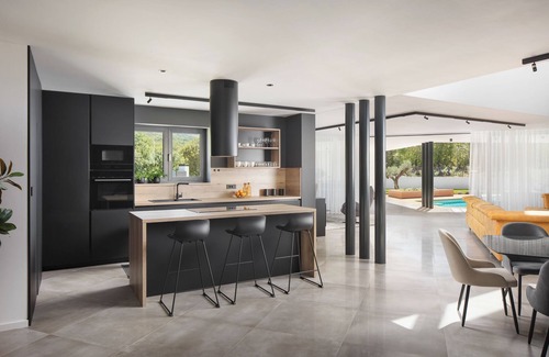 Brgod Villa | Luxury & Modern 4-bedroom villa with complete privacy in delightful Brgod
