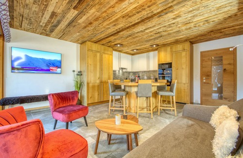 Hollersbach im Pinzgau Apartamento | LUXURY modern alpine-style apartment with private SAUNA and AWESOME VIEWS!
