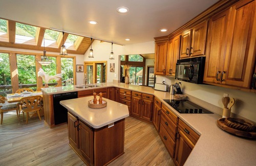 Ashland Casa | Luxury Modern Cabin - Your Dream Retreat