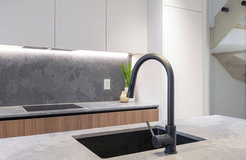 Bickford Park Casa | Luxury Modern Stay in Downtown Toronto! Brand New Executive House