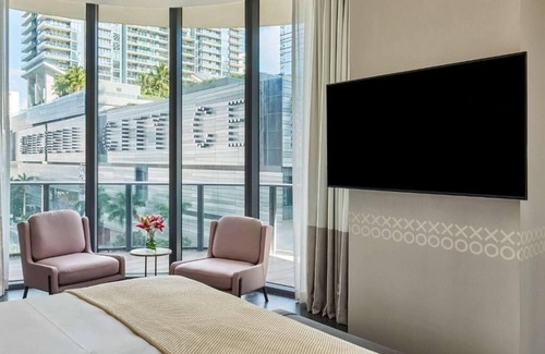 Brickell Hotel | Luxury Modern Style Hotel, Prime Brickell Location w/ Terrace Pool