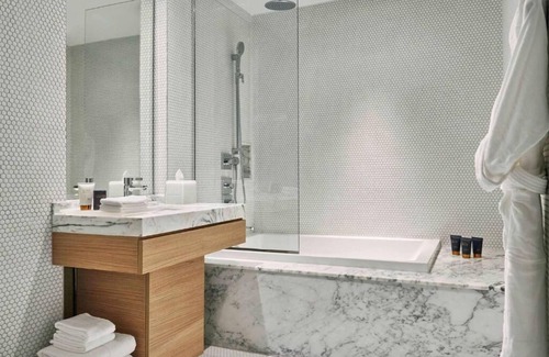 Brickell Hotel | Luxury Modern Style Hotel, Prime Brickell Location w/ Terrace Pool