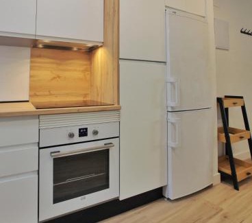 La Trinidad-San Juan y Todos los Santos Apartamento | Luxury, Modern & Style Mezquita