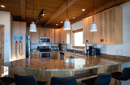 Glenwood Springs Cabina | Luxury Mountain Top Cabin with Stunning Views