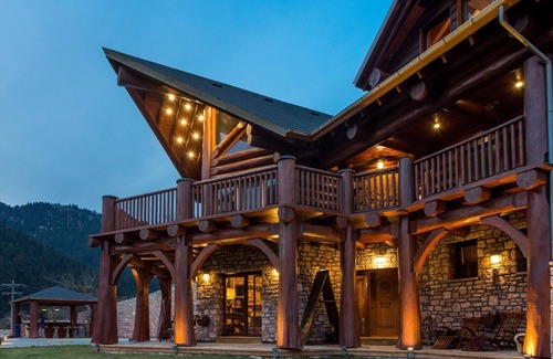 Karpenisi Chalet De Esquí | Chalet de montaña de lujo, con sauna privada y piscina (planta baja)