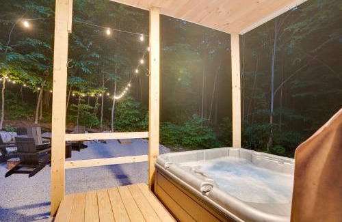 Intervale Casa | '"Luxury Mountain Getaway'" Sauna, Hot Tub, Massage Chair, Pool Table