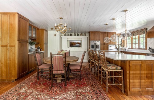 Highlands Casa | Luxury Mountain Retreat- Main House w/ 2 Guest Houses in Highlands, NC!