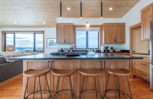 Driggs Casa | Luxury Mountain Retreat with Guest House - The Ultimate Teton Getaway