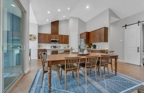 Williams Casa | Luxury Mountain Retreat with studio apartment