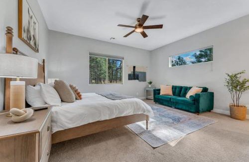 Williams Casa | Luxury Mountain Retreat with studio apartment