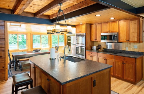 Hendersonville Cabina | Cabaña de montaña de lujo cerca de Asheville, Lake Lure y Hendersonville