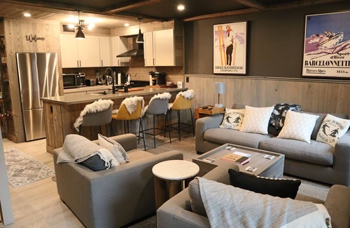 Vernon Condominio | Luxury Mountain Retreat.Minutes from ski slopes,Water Park,Resort & scenic hikes