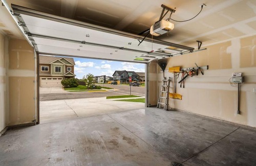 Bozeman Casa | Luxury Mountain View Townhome - Rosa Way North