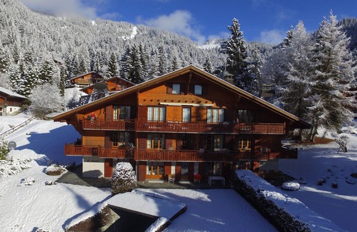 Villars-sur-Ollon Apartamento | Se puede esquiar dentro y fuera de la propiedad con vistas impresionantes