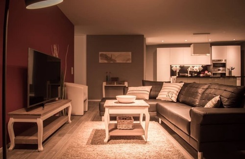 Central Interlaken Apartamento | Apartamento de lujo de nueva construcción con vistas a la montaña, de bienestar y acceso al ascensor