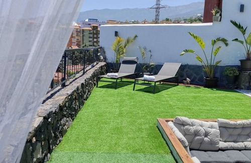 Los Realejos Casa | Luxury Nest with Panoramic Wiews 10 min from Loro Park