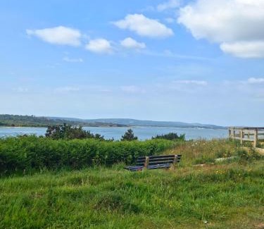 Cowes Casa | luxury new 3 bed caravan with stunning sea view on private beach in Thorness bay