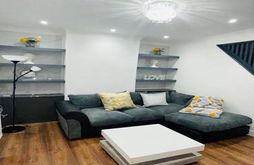 Swanscombe Casa | Luxury New Home