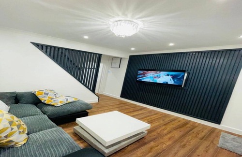 Swanscombe Casa | Luxury New Home