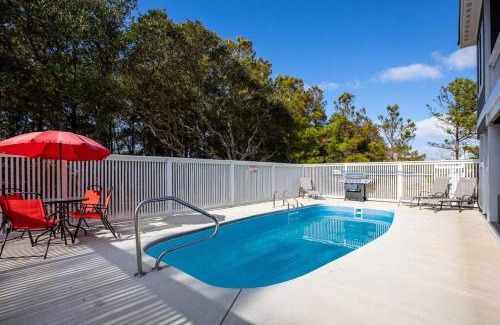Corolla Casa | Luxury New Home Heated Pool Hot Tub Game Room