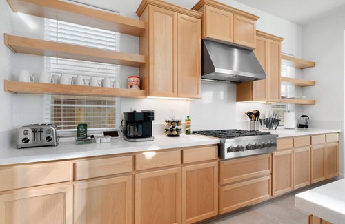 Rancho Cordova Casa | Luxury new house games and views