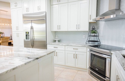 Cape Coral Casa | LUXURY NEWLY REMODELED WATER FRONT PROPERTY