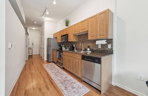 North Burnet Apartamento | Luxury Oasis in Austin's Domain: Prime Shopping and Dining at Your Doorstep!
