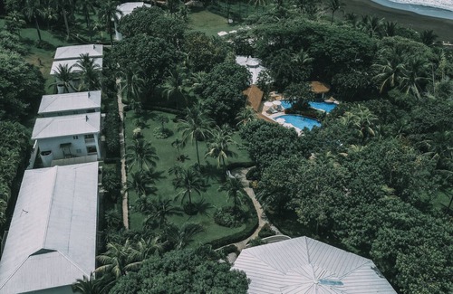 Playa Azul Apartamento | Luxury ocean front wellness retreat! Adventures, workshops, yoga, gourmet dining