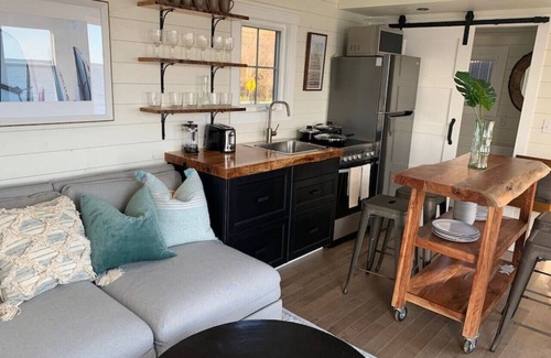 Summerville Centre Casa | Luxury Oceanfront Retreats 2 private hot tubs and saunas
