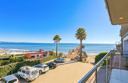 Capitola Casa | Luxury Oceanside Dream – Steps to Capitola Beach