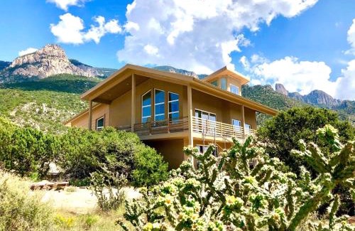 Placitas Villa | Luxury of the Ritz set in the National Forest