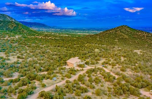 Placitas Villa | Luxury of the Ritz set in the National Forest