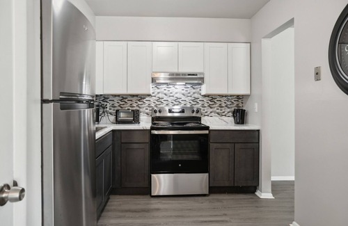 Edgemoor Apartamento | Luxury on a Budget! Spacious Retreat Awaits