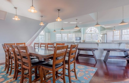 Villas Casa | Luxury on the Bay presented by Homestead Real Estate
