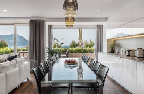San Sebastian Centro Apartamento | Luxury on the Beach | Atlantic Realty
