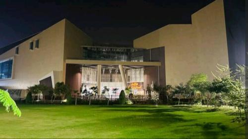 Lahore Apartamento | Luxury one bed Apartment in Penta Square DHA Lahore