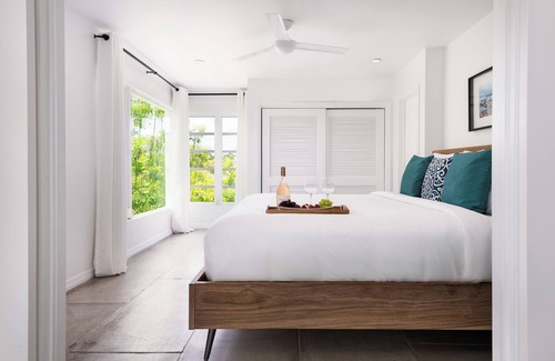Grace Bay Hotel | Luxury One Bedroom Suite