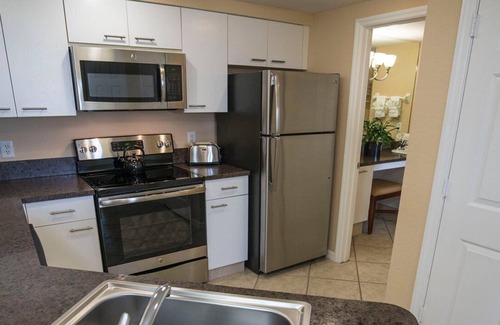 Weston Complejo | Luxury One Bedroom and One Bathroom Unit with Full Amenities