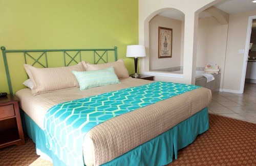 Weston Complejo | Luxury One Bedroom and One Bathroom Unit with Full Amenities