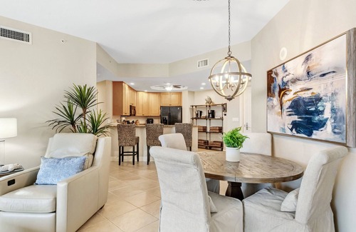 Cape Harbour Condominio | Luxury outdoor patio A+Amenities! Cape Coral FL 3B/2B